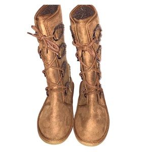 New Bucco Carpensis Faux Fur tan boots size 7.5